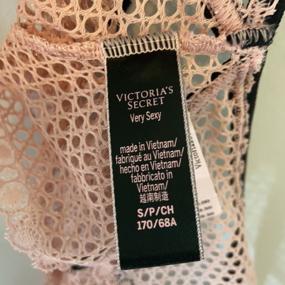 NWT Very Sexy mesh thong - Picture 4 of 4